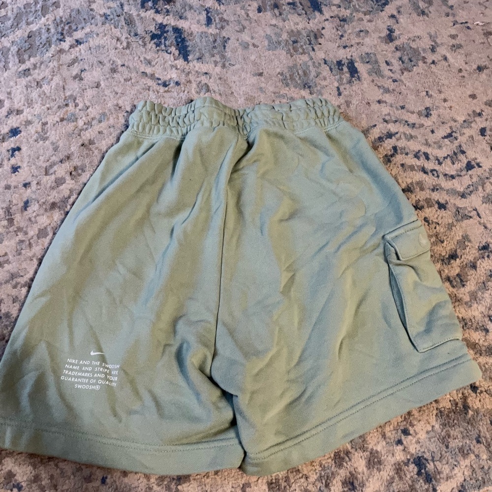 Nike Women’s Sportswear Drawstring Chrome Swoosh Shorts Tiffany Green XS - Picture 4 of 4